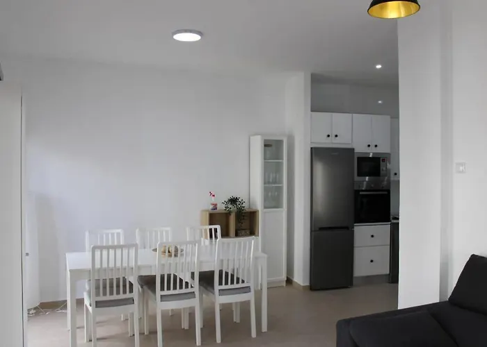 Centro Lorenzo Borrego 公寓 *