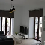 Centro Lorenzo Borrego * רונדה